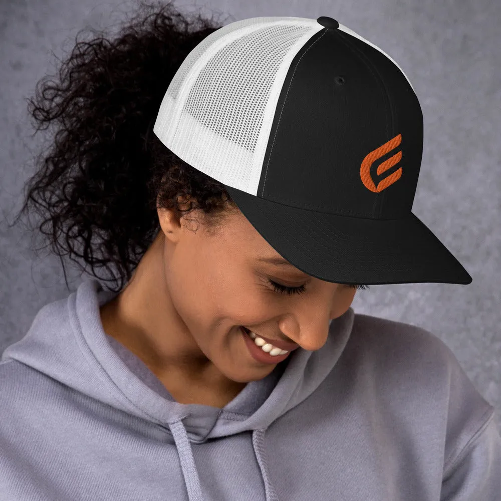 1:Cor Orange | Embroidered Trucker Cap