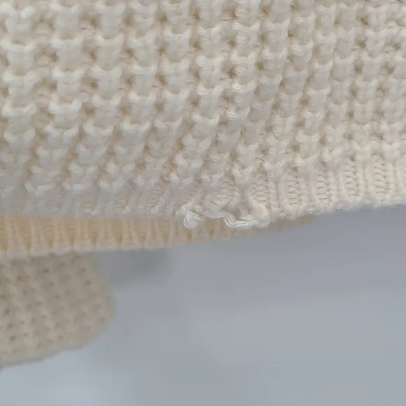 525 America Ivory Cream Shaker Sweater 50% Wool Cozy