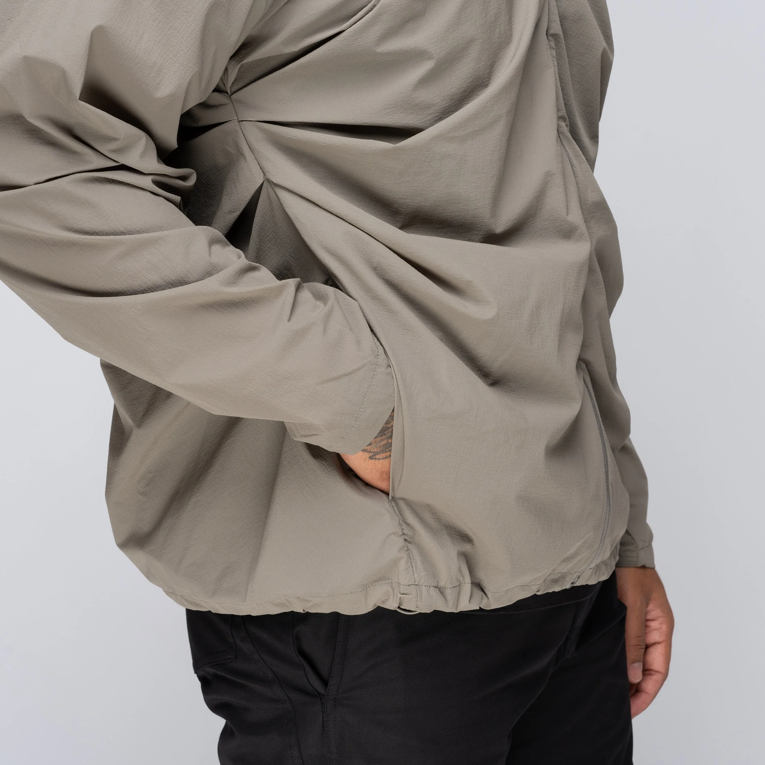 7.0 Technical Jacket Right Warm Grey 70OTRWG