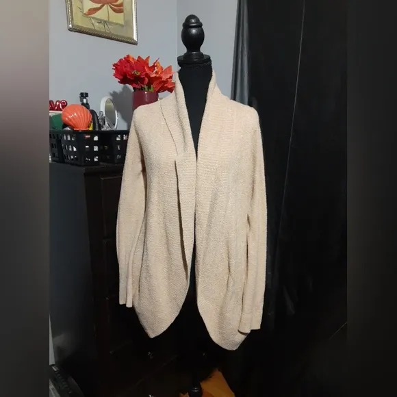 Barefoot Dreams Women's Cardigan Sweater Beige Color Size M Pockets