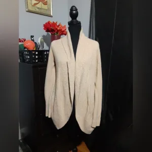 Barefoot Dreams Women's Cardigan Sweater Beige Color Size M Pockets