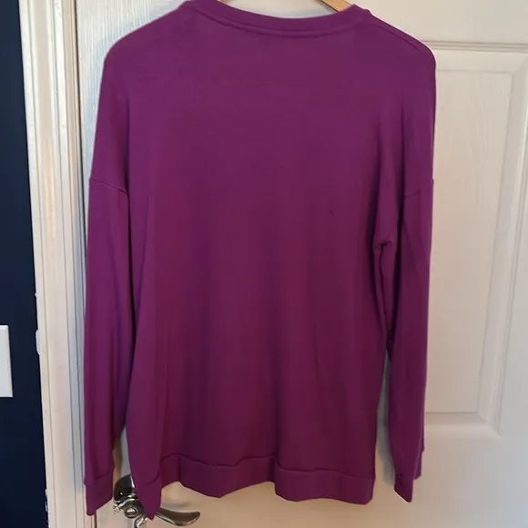 Beyond Yoga Long Weekend Lounge Pullover in Plum Size Small