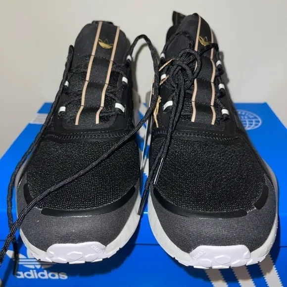 COPY - 🆕Women’s Adidas NMD V3 Size 9 NIB