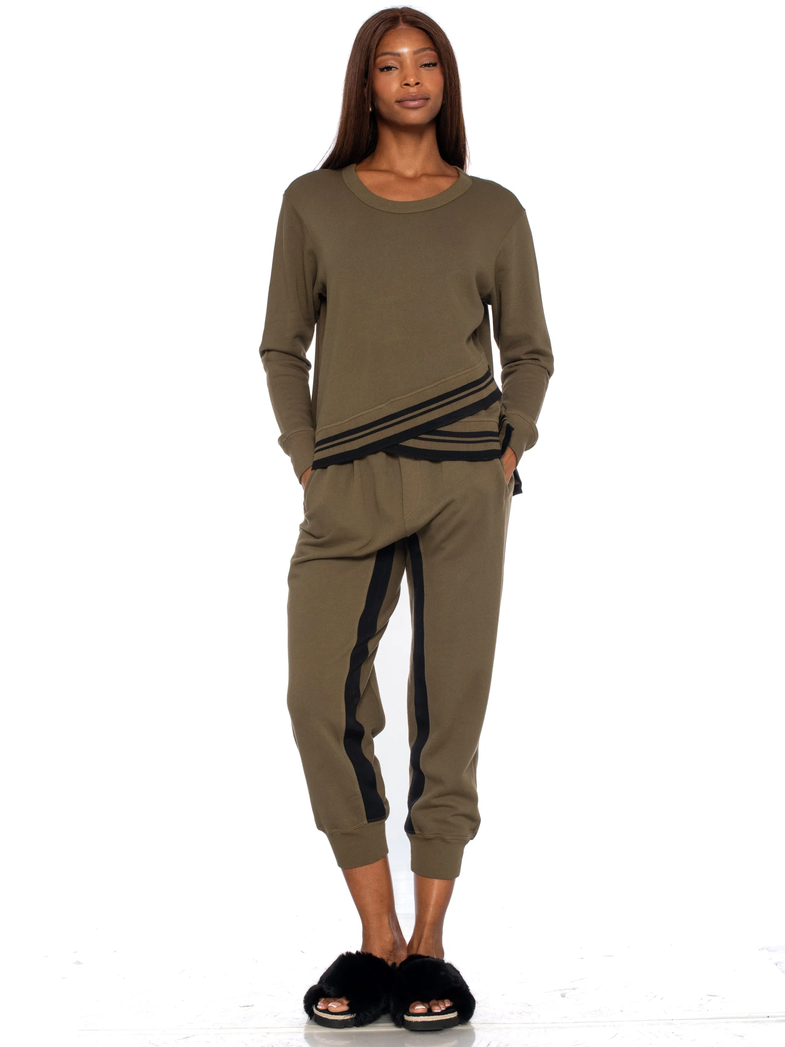 Crew Sweatshirt w/Stripe Trim