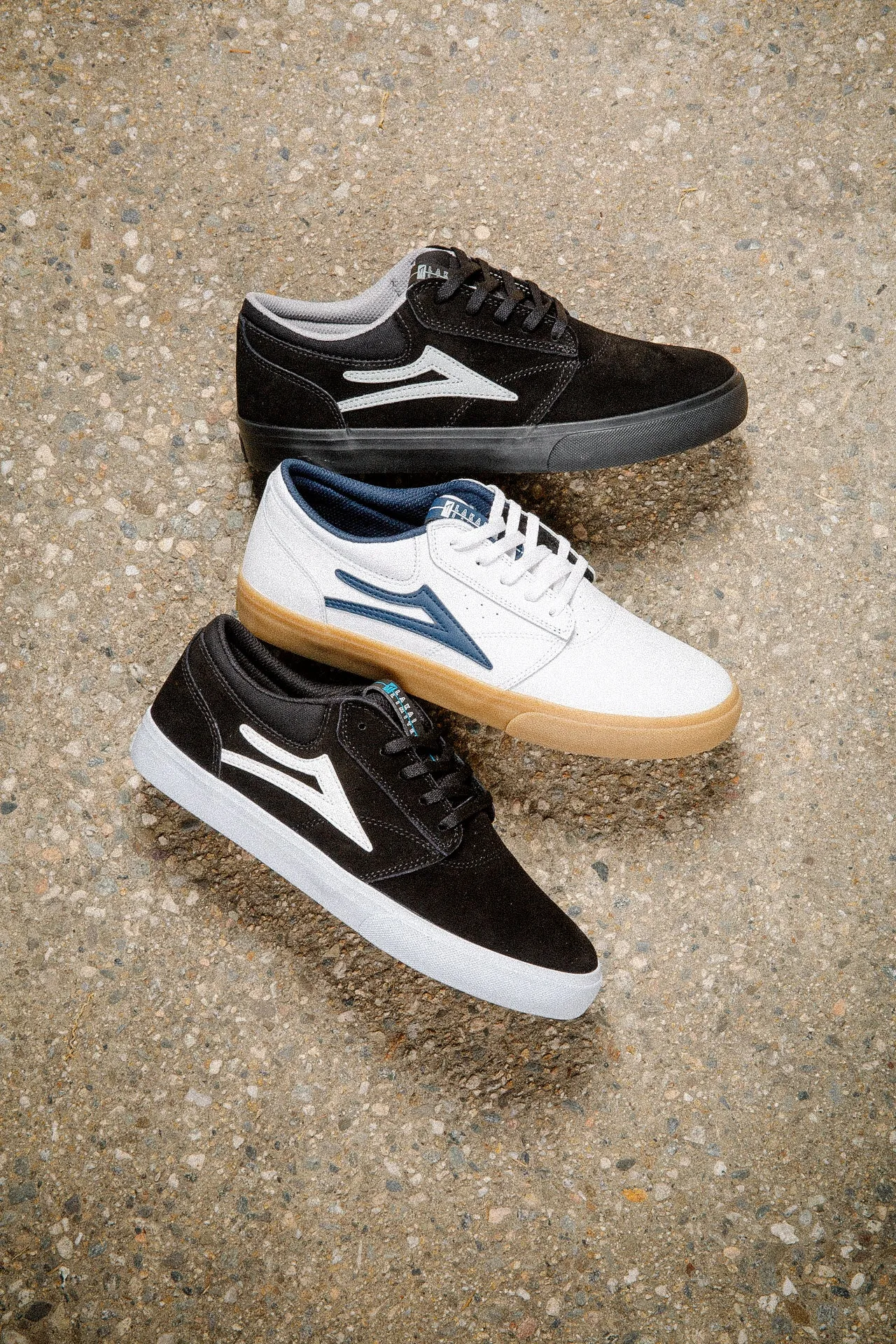 Griffin - Black Suede