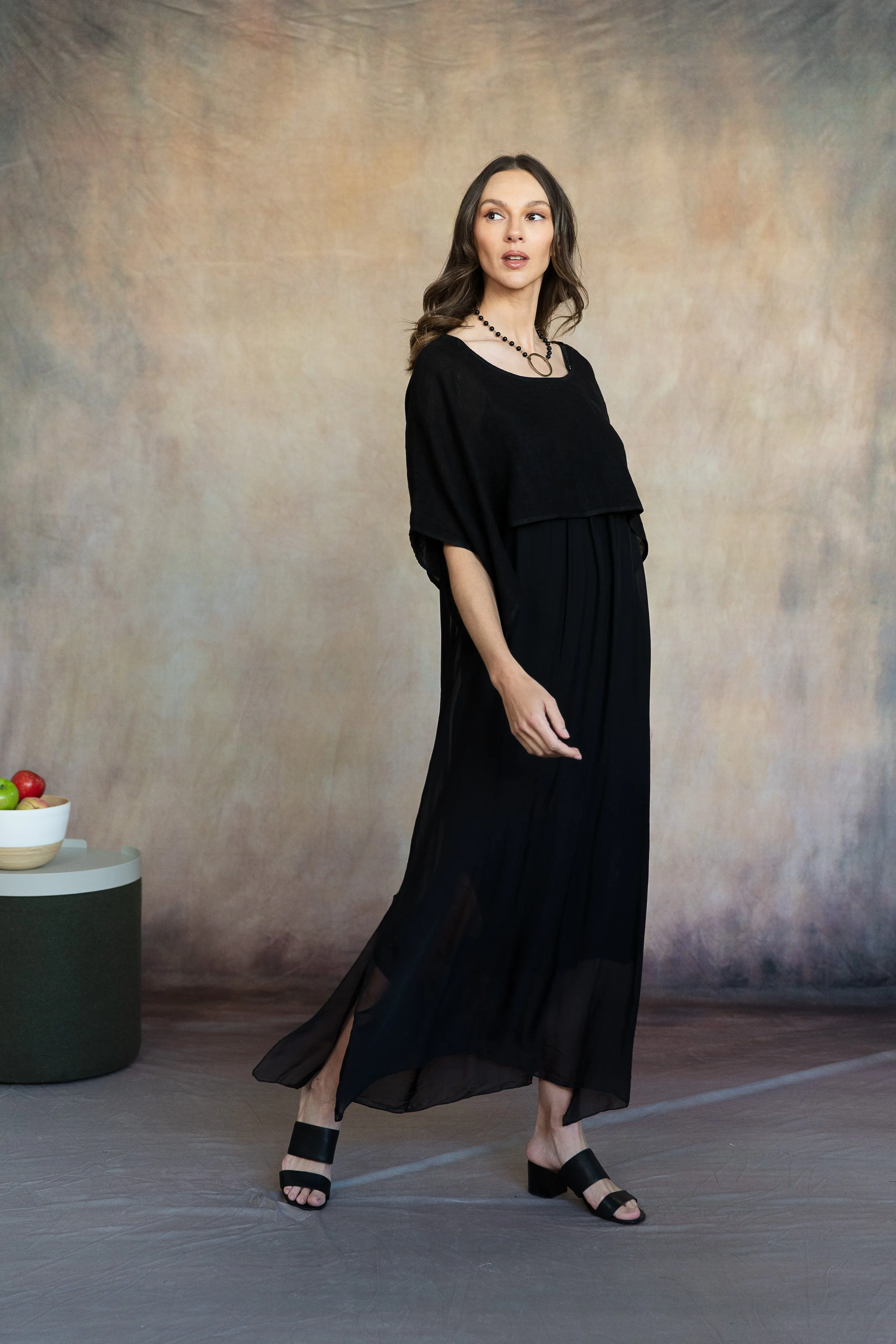 Lana Linen Topper (Black)
