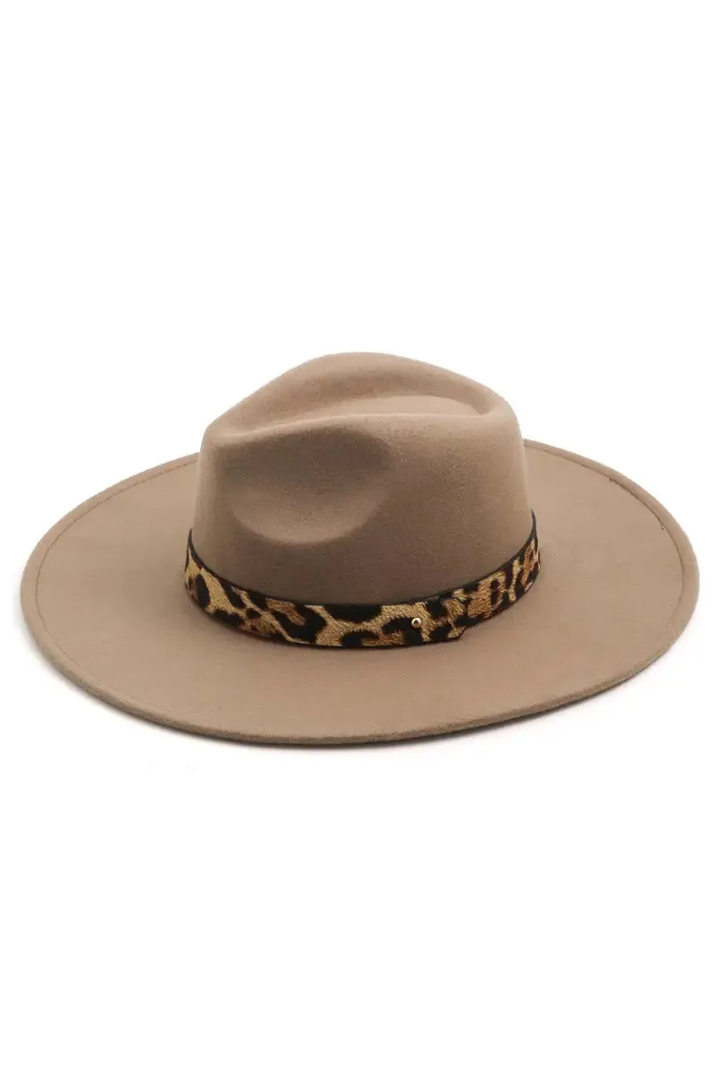 LEOPARD STRAP FLAT BRIM FEDORA HAT