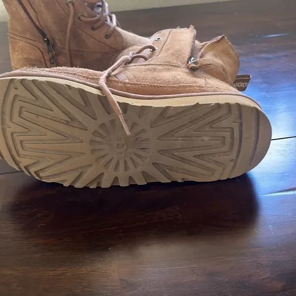 Mens UGG Boot