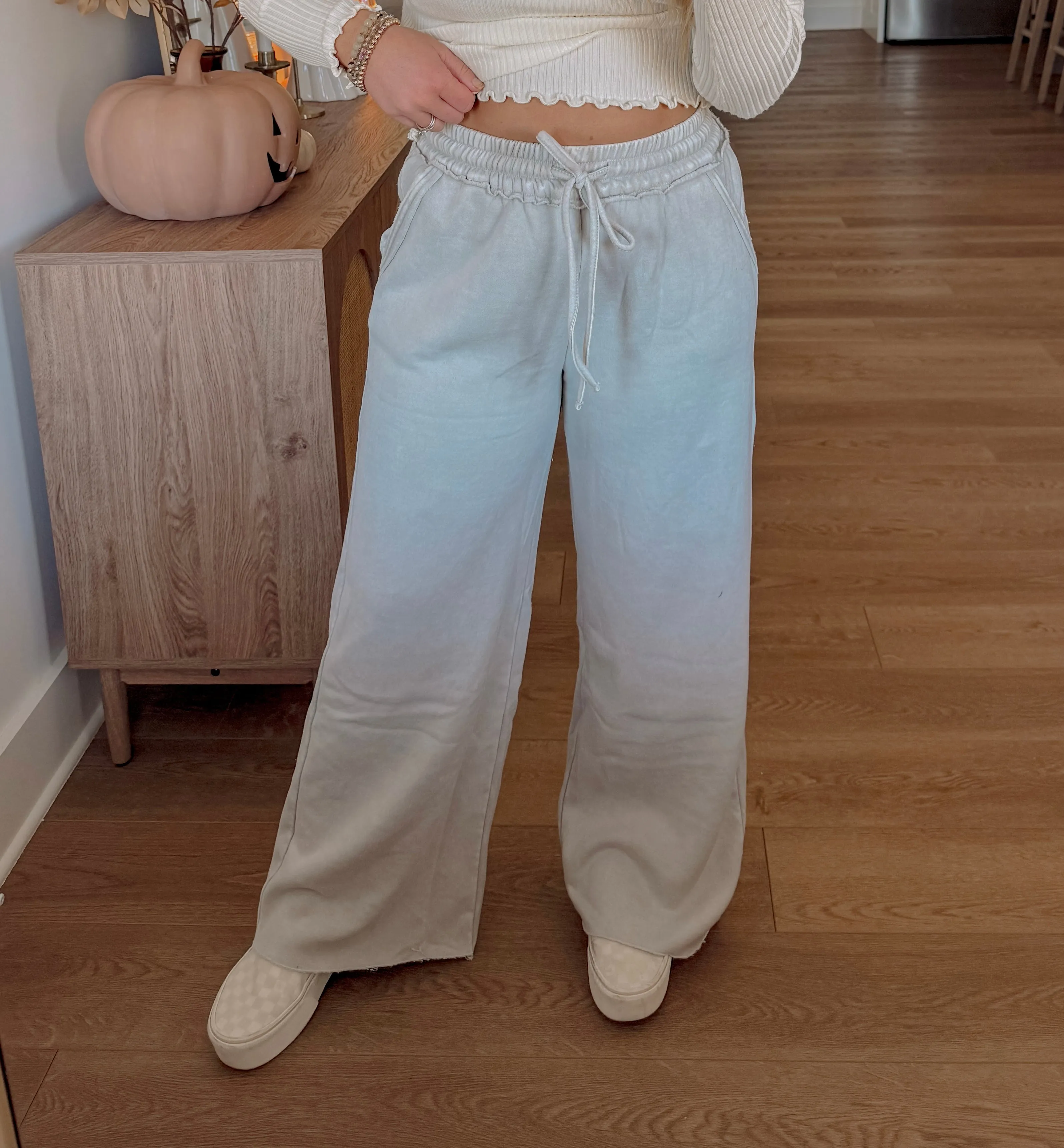 Mineral Washed Sweatpants - Light Cement