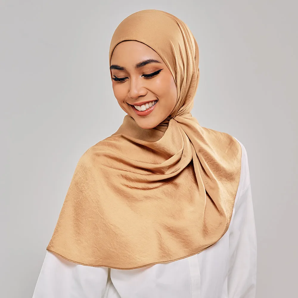 Niya Satin in Gold Dust