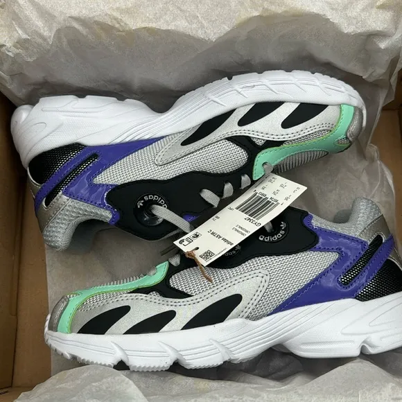NWT! Adidas Astir Sneakers Girls 3 Purple, Silver, Aqua, Black