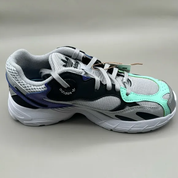 NWT! Adidas Astir Sneakers Girls 3 Purple, Silver, Aqua, Black