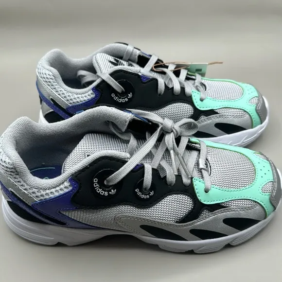 NWT! Adidas Astir Sneakers Girls 3 Purple, Silver, Aqua, Black