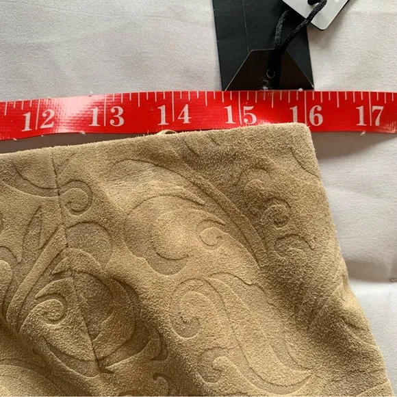 NWT Siena Studio Suede Patterned Leather Skirt Size 10.