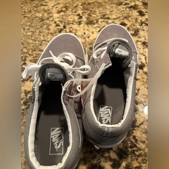 NWT Vans Juniors Old Skool Skater Shoe