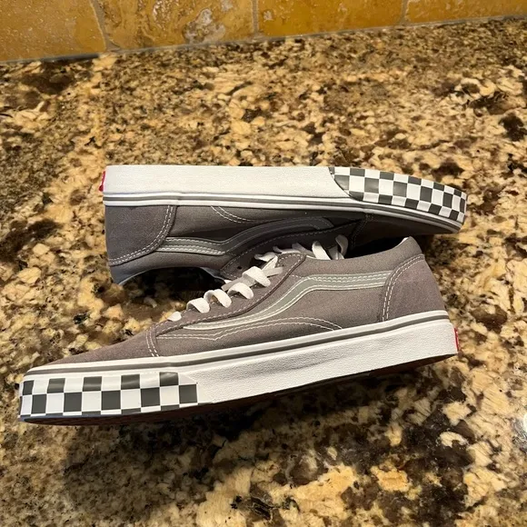 NWT Vans Juniors Old Skool Skater Shoe