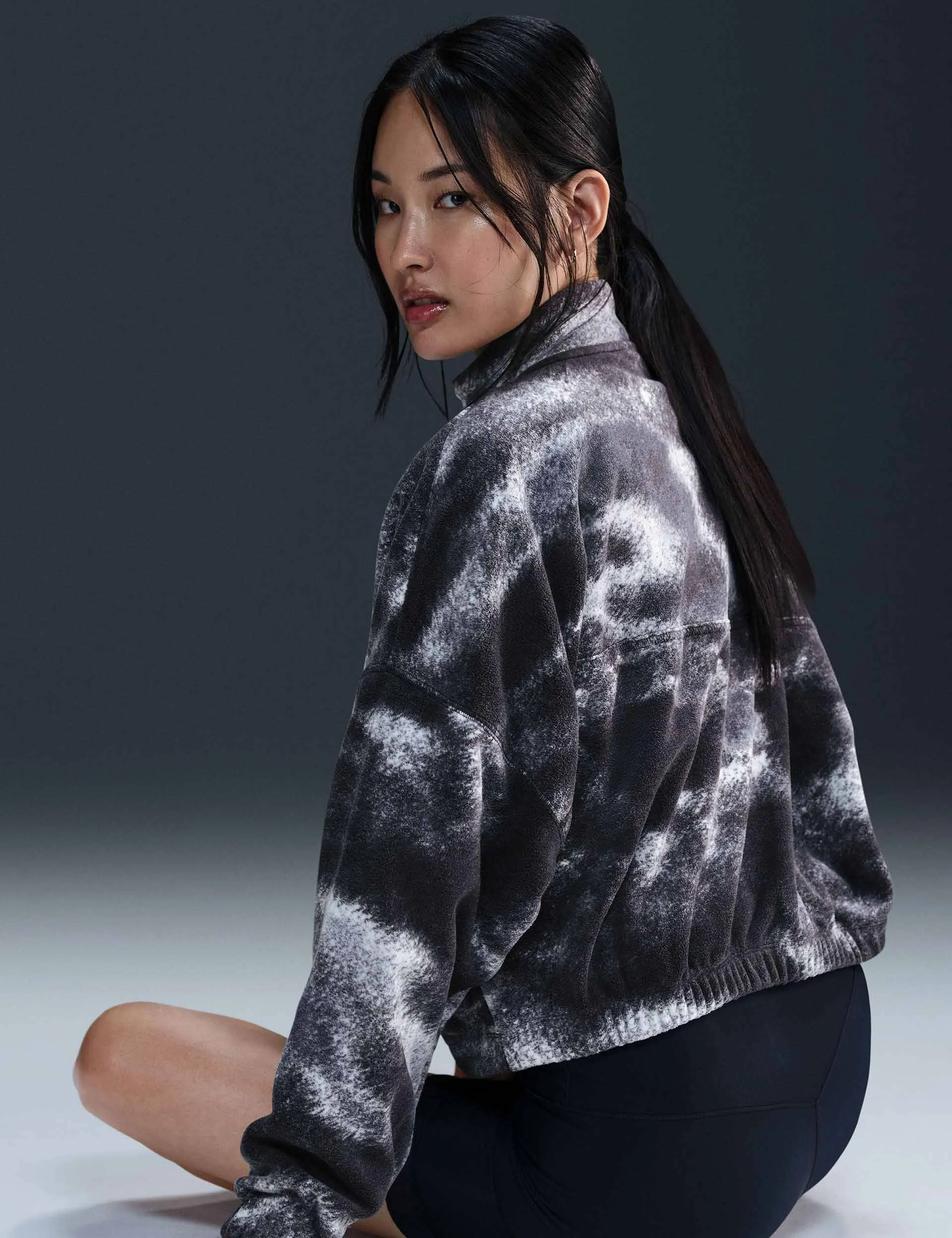 One Oversized 1/2-Zip Fleece Printed Top - Black