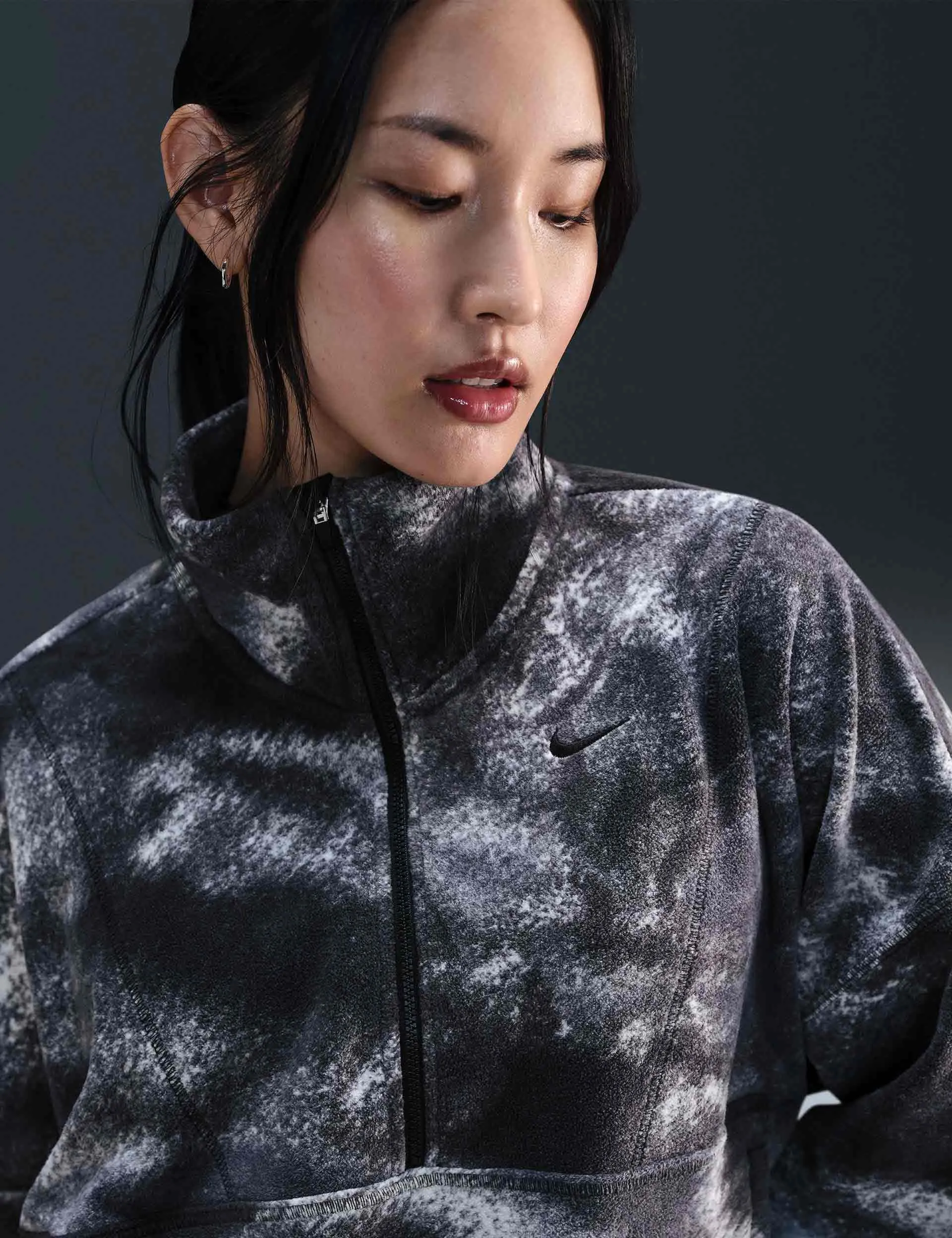 One Oversized 1/2-Zip Fleece Printed Top - Black