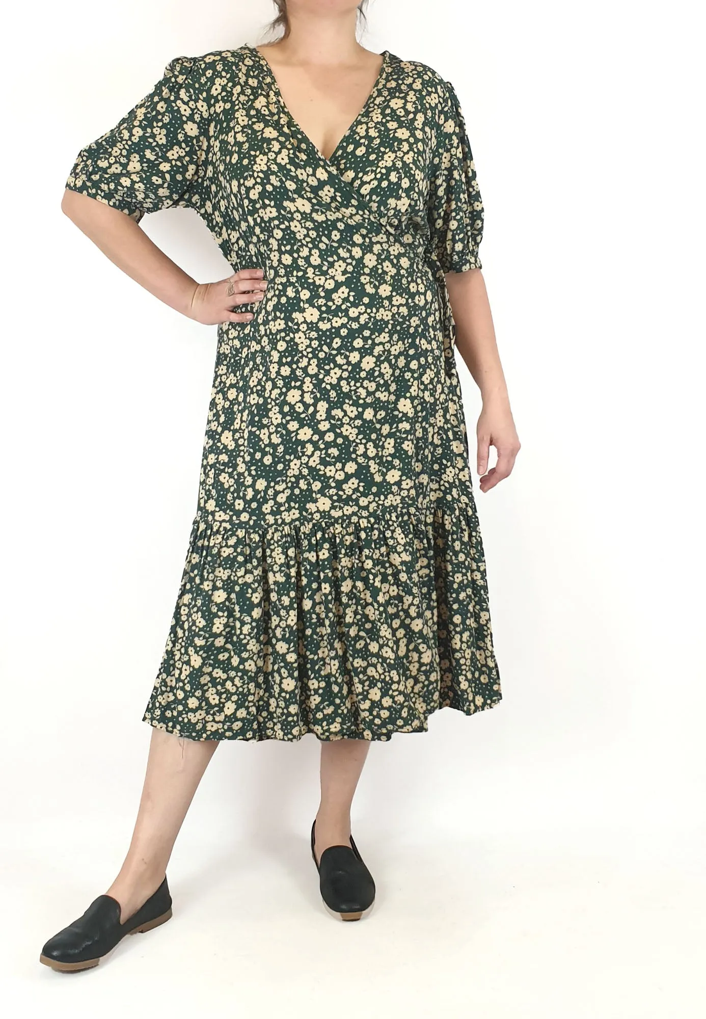 Princess Highway green floral wrap dress size 16
