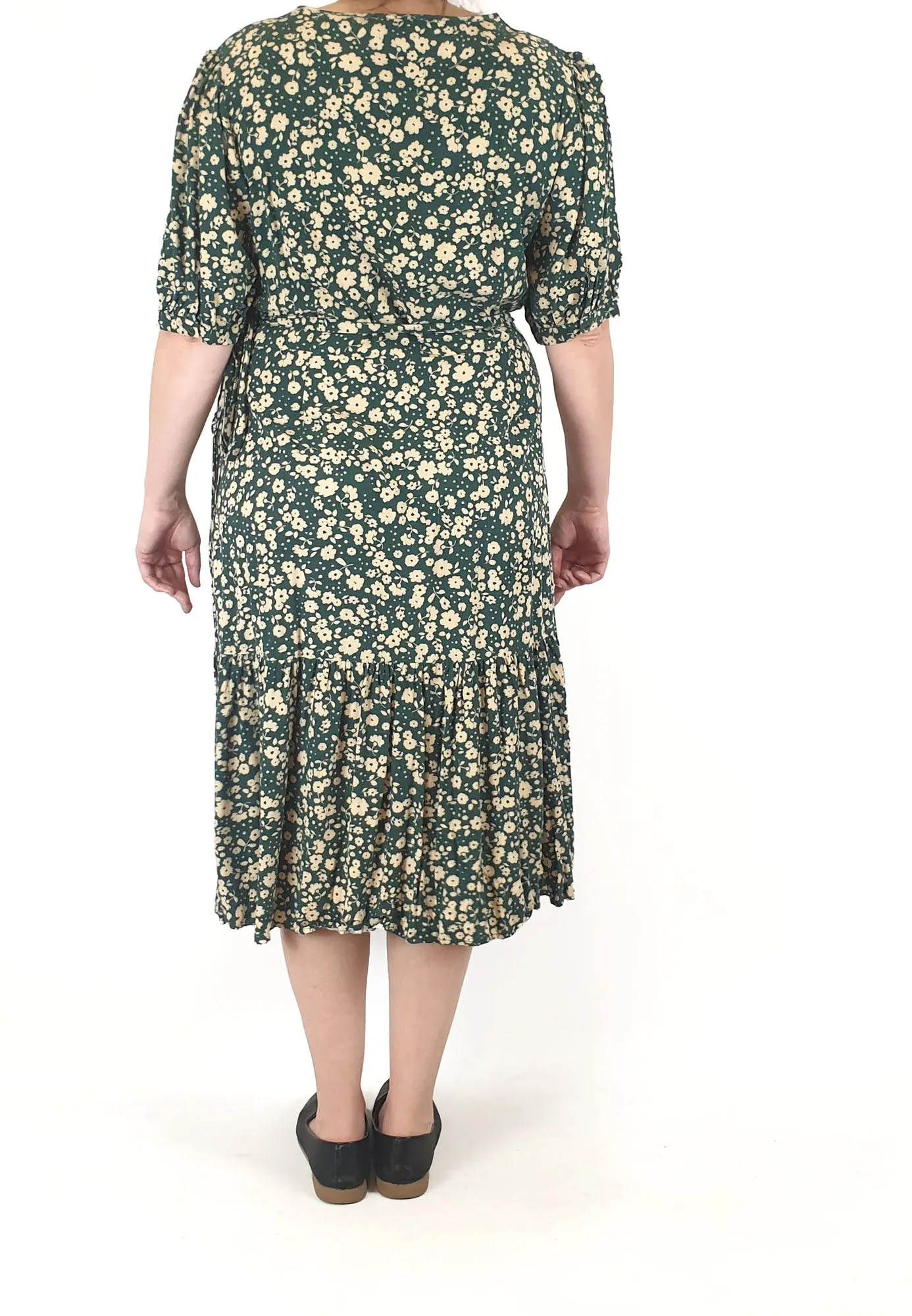 Princess Highway green floral wrap dress size 16