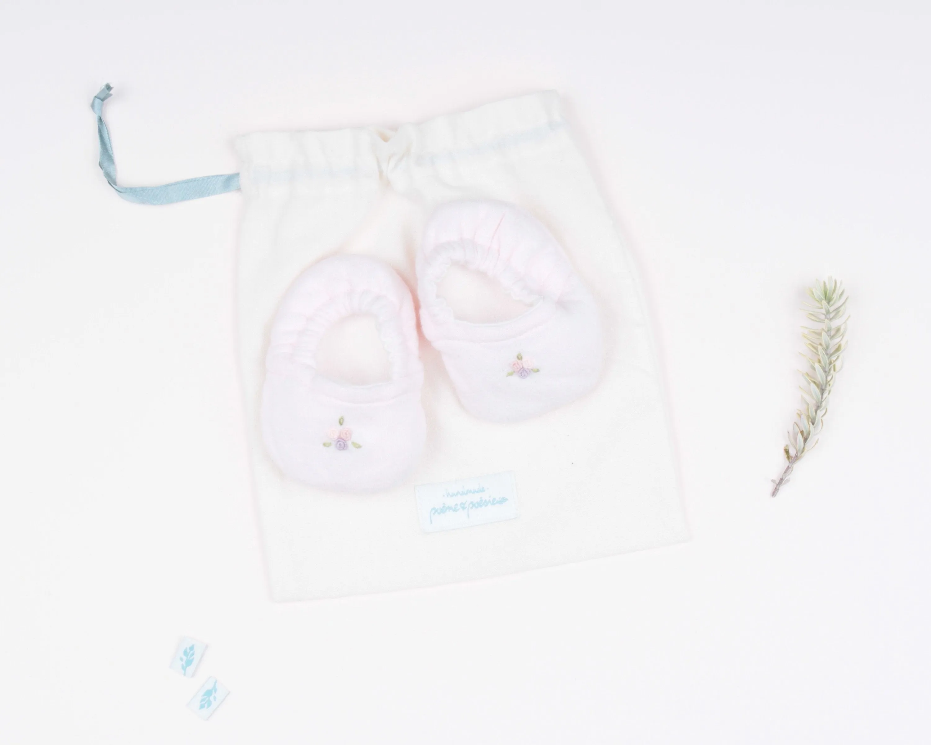 Reversible Roses Booties, Blush