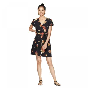 Xhilaration Women's Floral Print Short Sleeve V-Neck Button-Down Wrap Dress